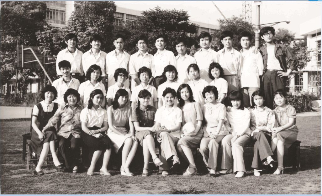 毕业生合影